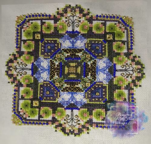 Работа Ольги Шаповаловой (@ole4ka_shapovalova) - Mini Mandalas 1 от Chatelaine Designs